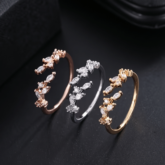 Olivia Leaf one size Ring