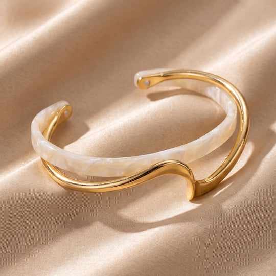 Golden Pearl Wave Armband