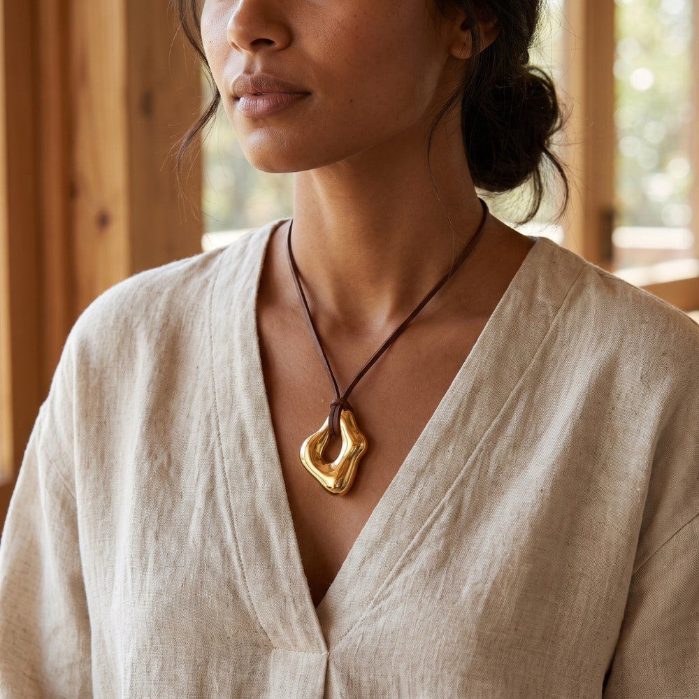 Sienna Loop Necklace